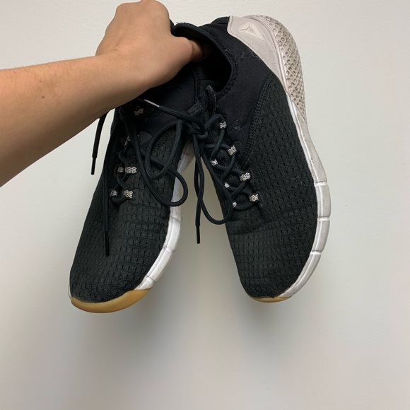 Reebok Gym Shoes - Picture 3 of 4